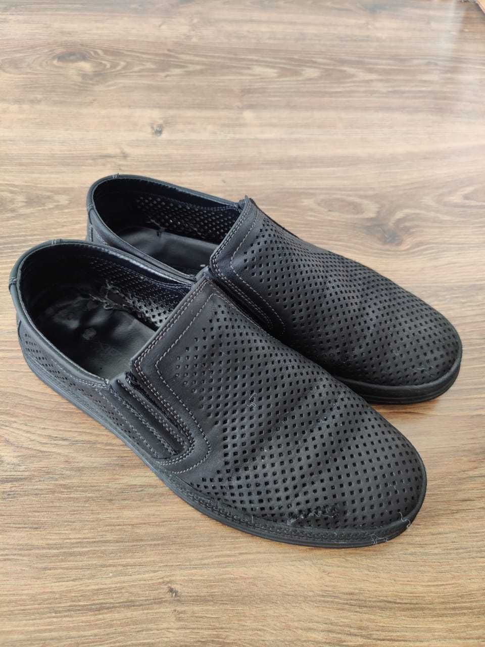 Продам мужские мокасины