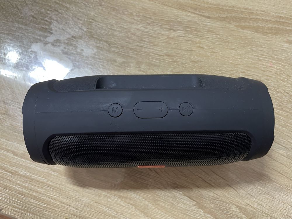 Продам колонку JBL MINI