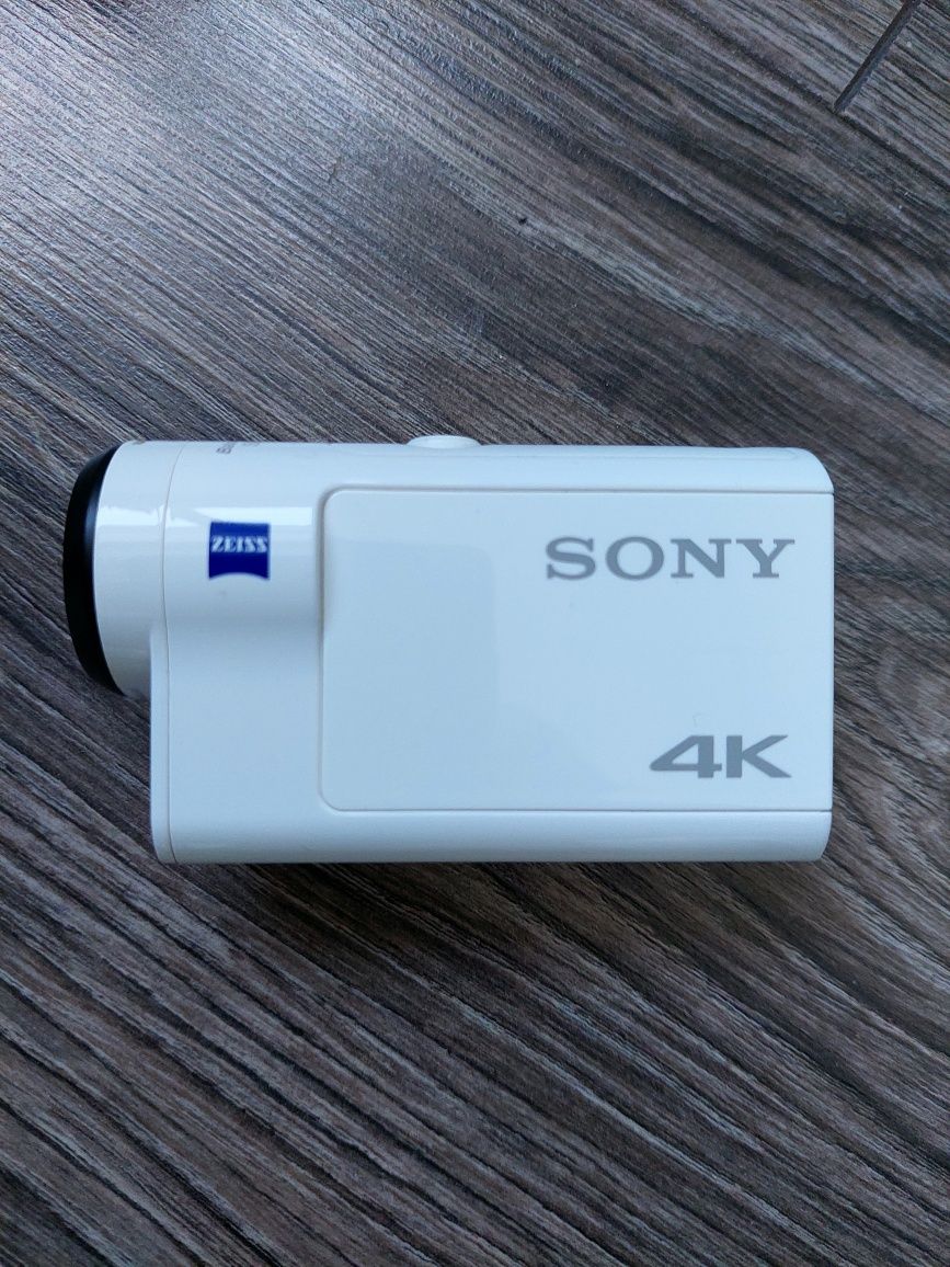 Sony fdr x3000 продам экшн камеру в отличном состоянии