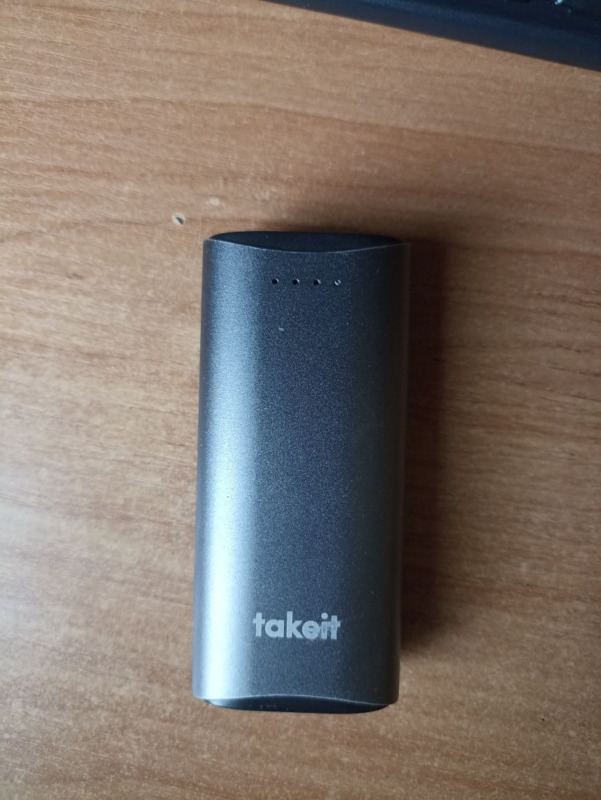 Повербанк 5200mah