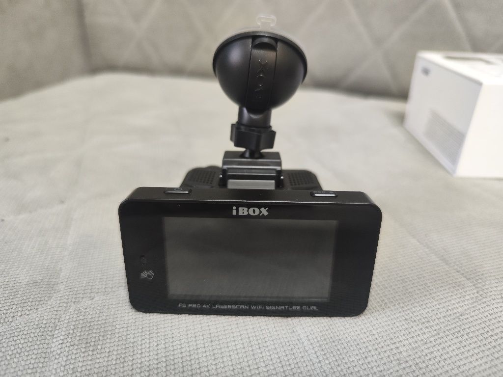 Продам видеорегистратор с радар-детектором IBOX F 5 PRO 4K