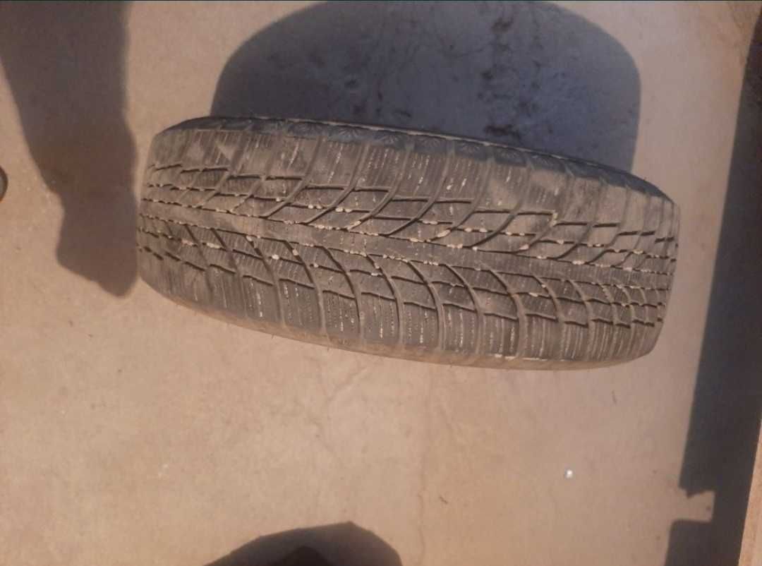 Продам зимни шины kumho