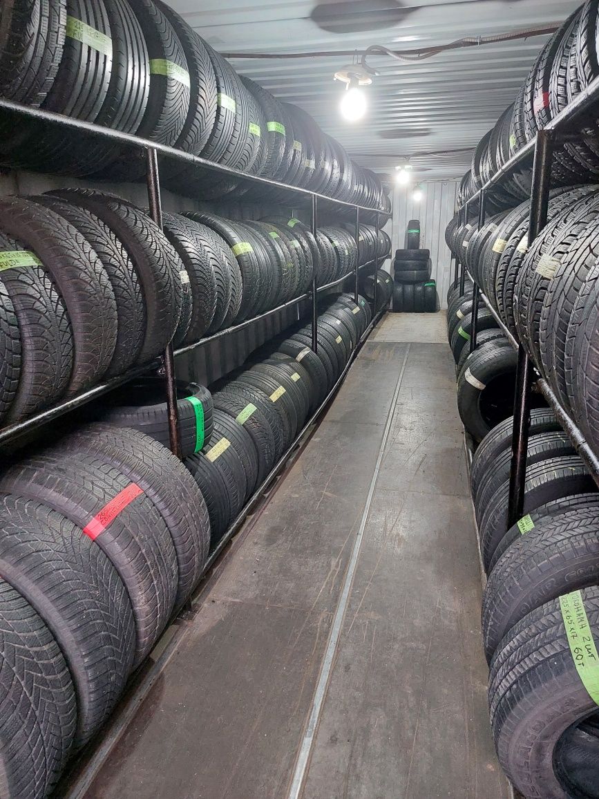 Продам резину 195/80/15C 2шт.GOODYEAR 40000тг. В отличном состоянии