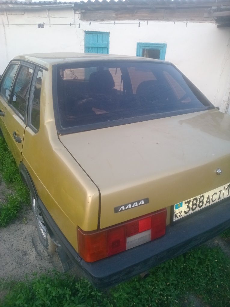 Продам автомобиль ваз 21099