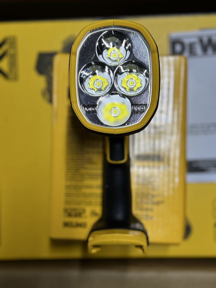 Фонарь Dewalt DCL043, новый, оригинал