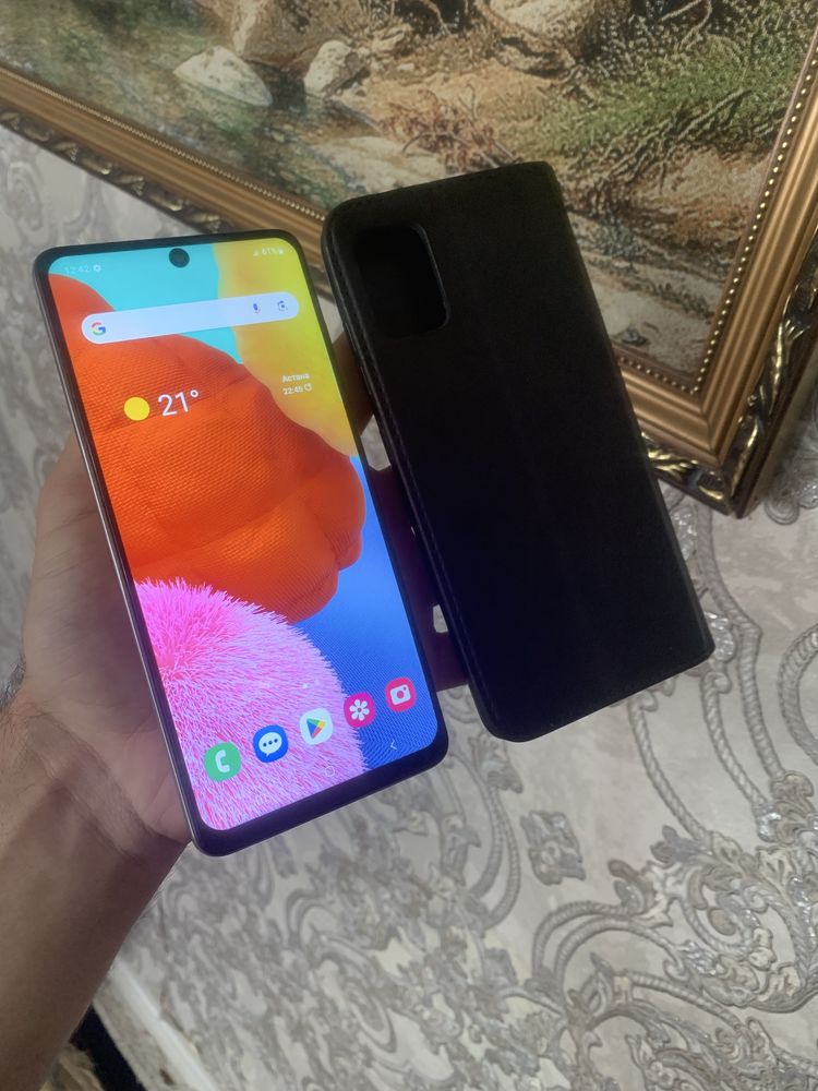 Продам телефон Samsung A51