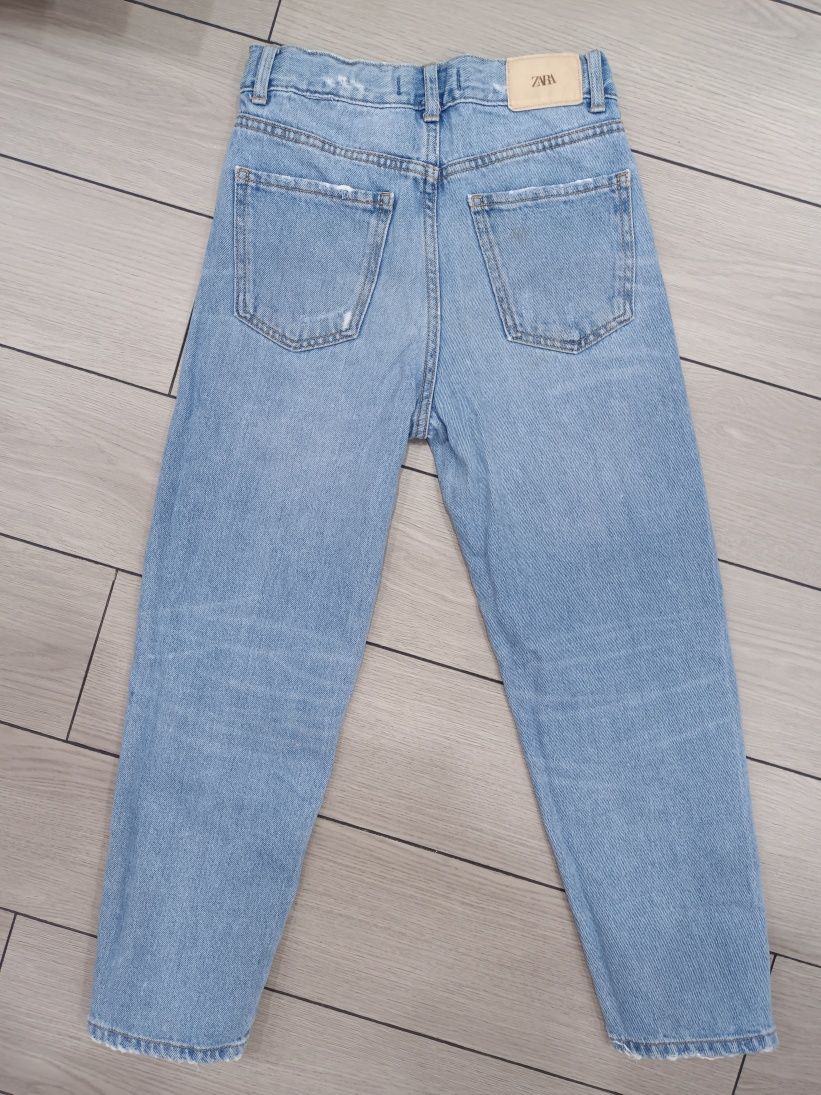 Джинсы на девочку Zara