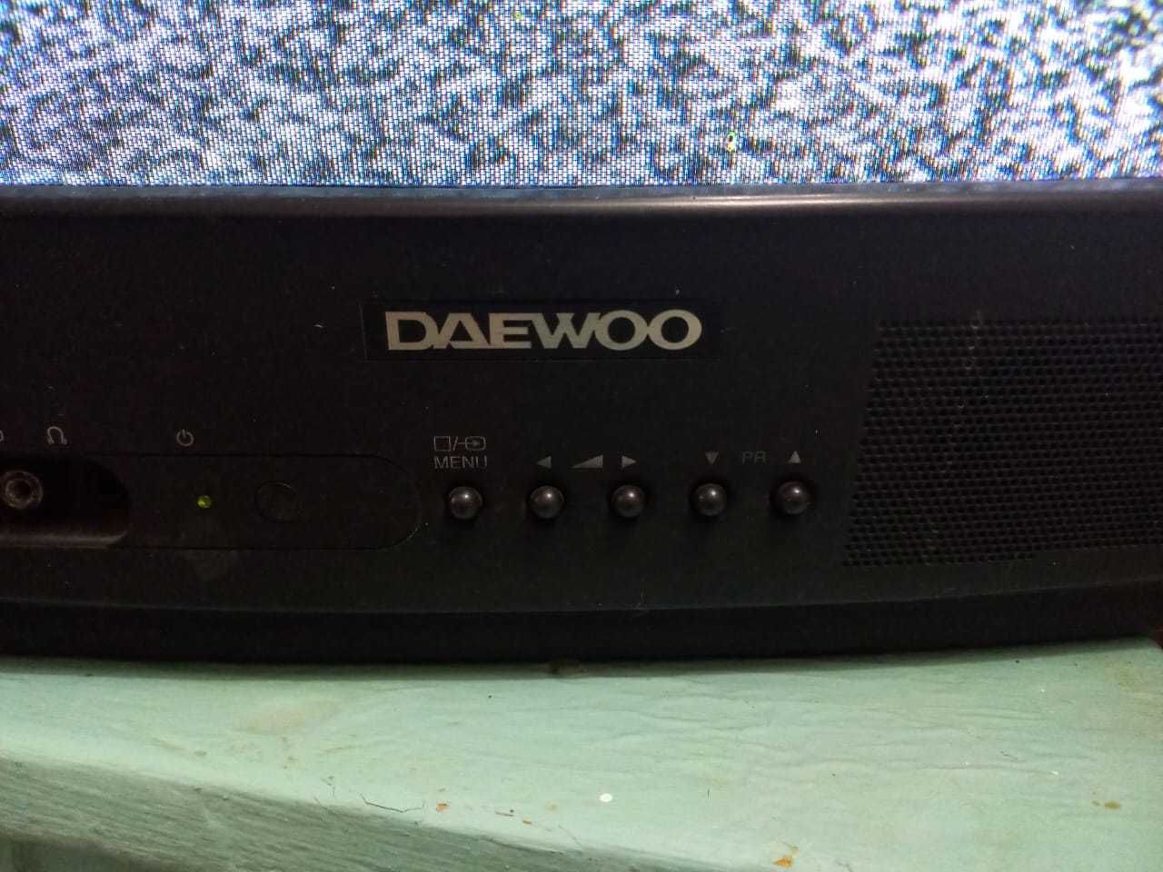 Продам телевизор Daewo