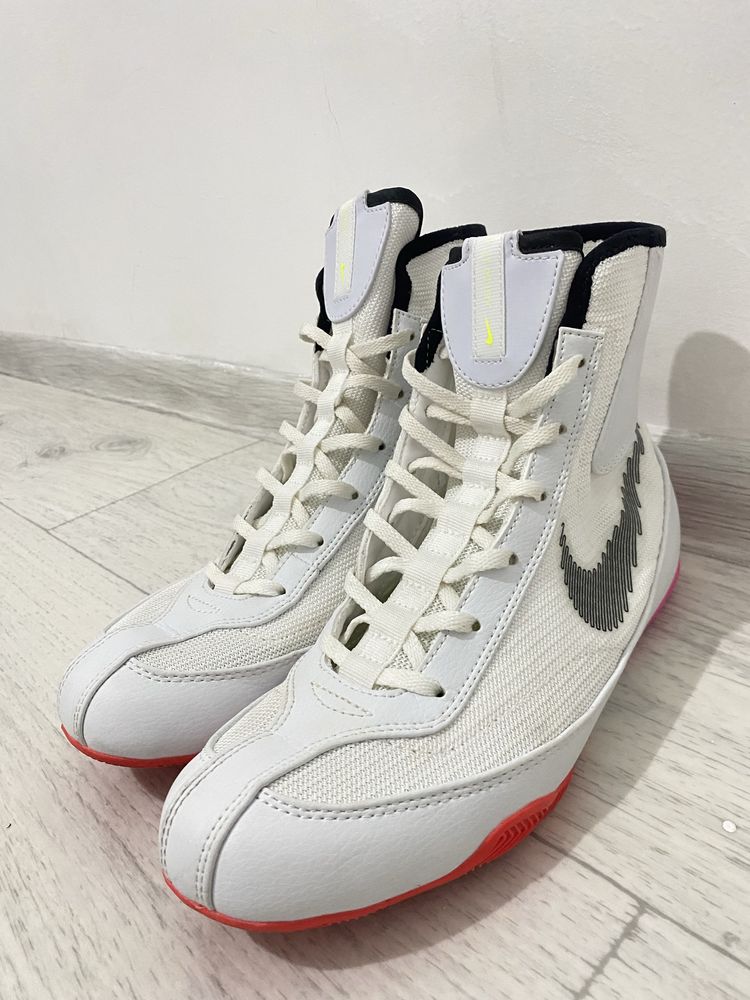 nike machomai 2se