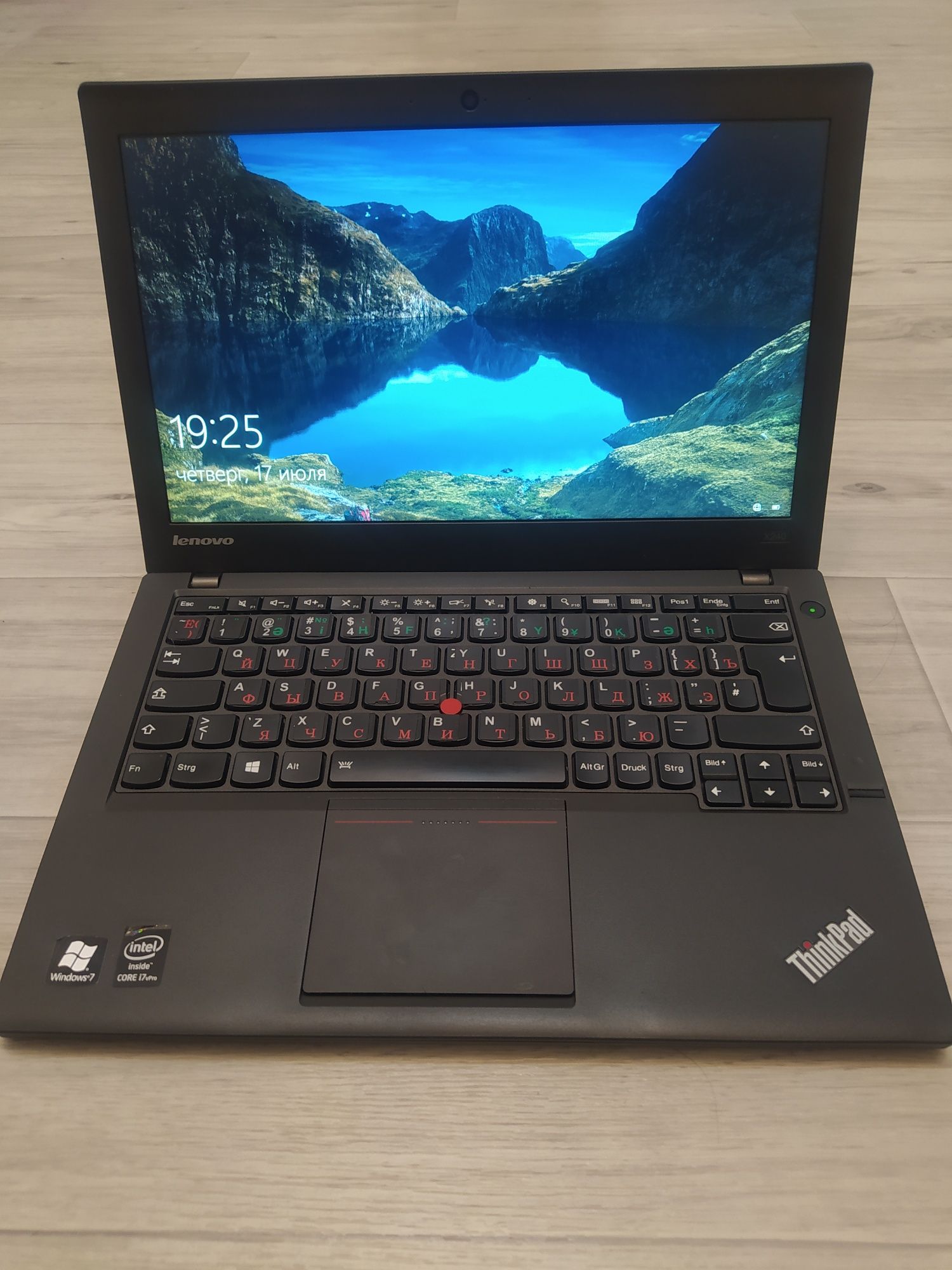 Ноутбук Lenovo ThinkPad Core i7 / 8 ГБ / Touchscreen