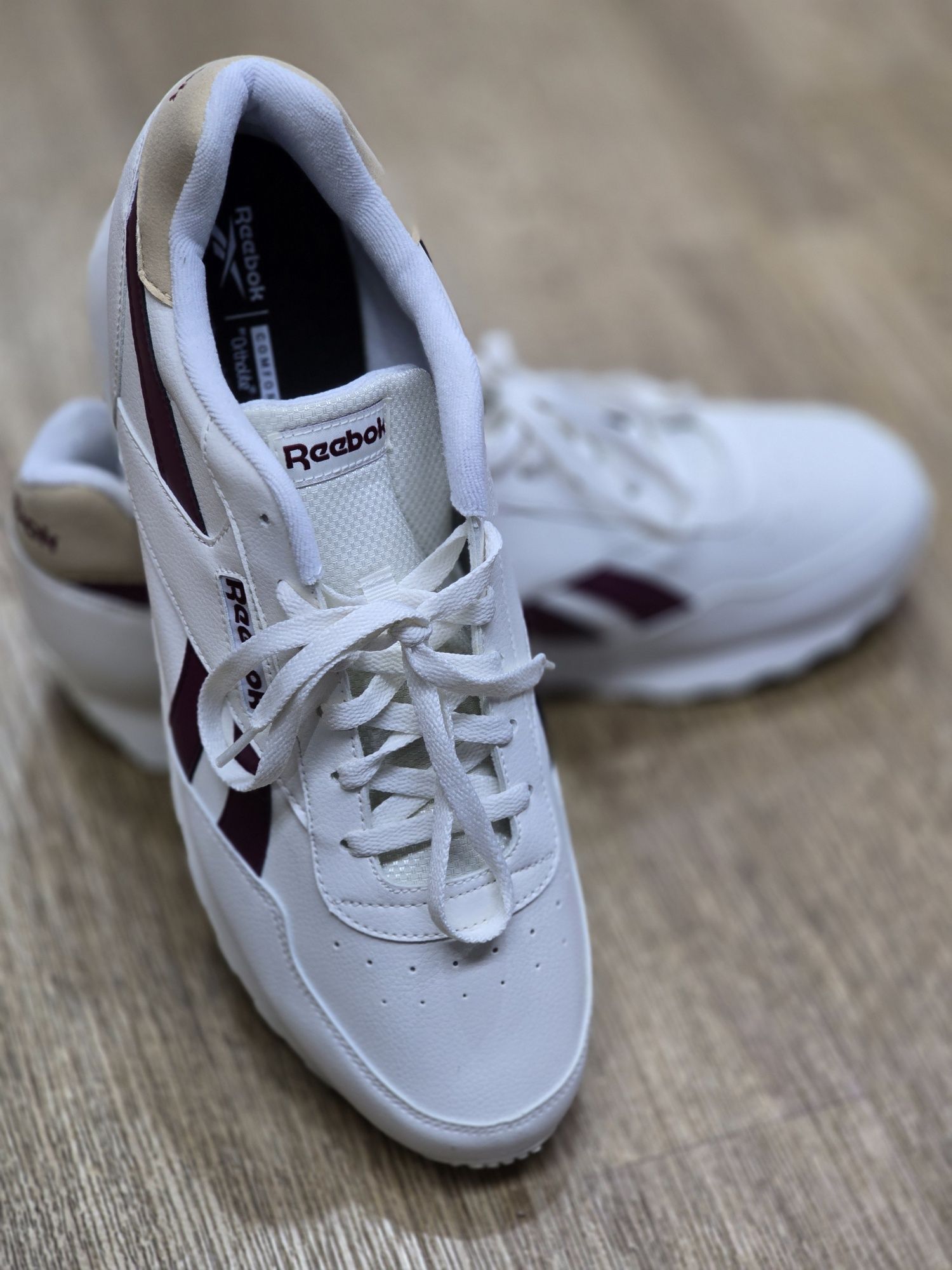 Продам кроссовки NEW BALANCE NIKE CLARKS ASICS Columbia Ecco