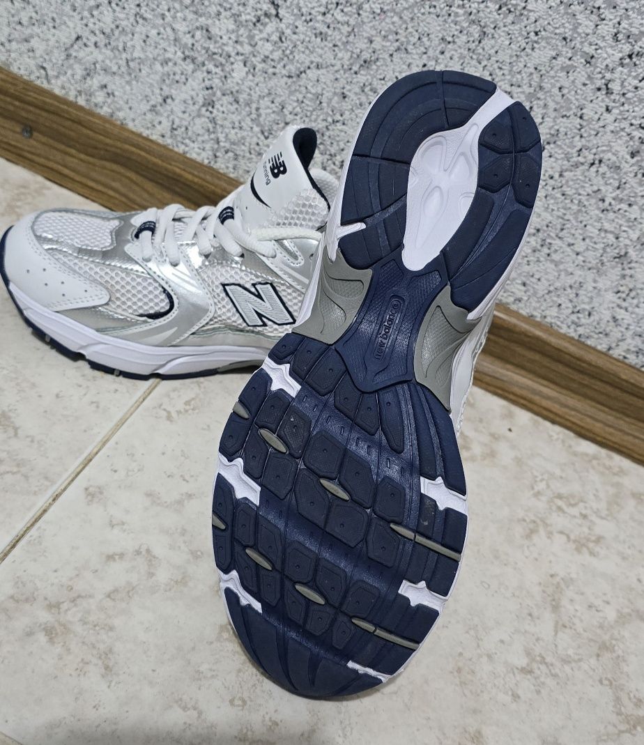 Продам кроссовки new balance!