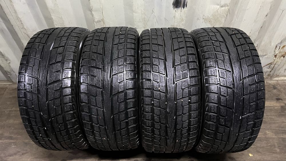 285/50/20 почти новые Зимние шины Yokohama Geolandar