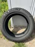 Зимняя шипованная резина Michelin 235/55R20