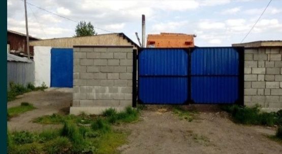 Продам дом в г. Щучинске, с большим, плодородным участком. Район рынка