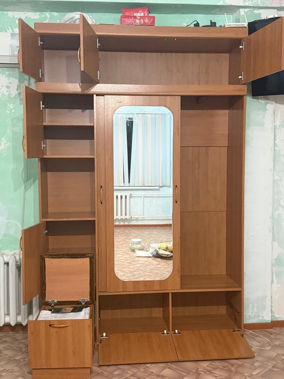 Шкаф для прихожей