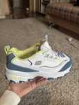 Продам кроссовки skechers
