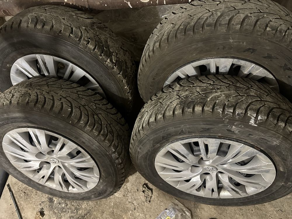 Продам шины 215.65.R16 ( в таком комплекте)