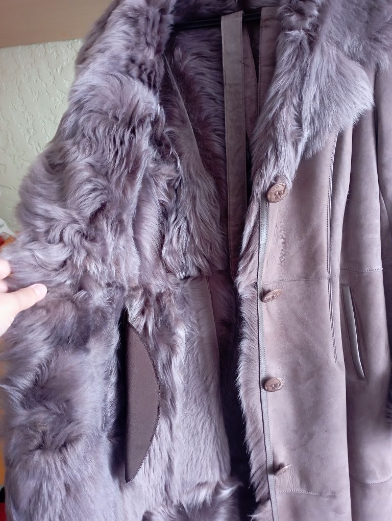 Дублёнка из меха таскана. В отличном состоянии. Размер 46-48. 20 тыс .