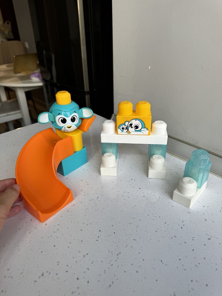 Mega blocks 3 набора. За все 8000
