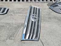 Решетка радиатора land cruiser 100
