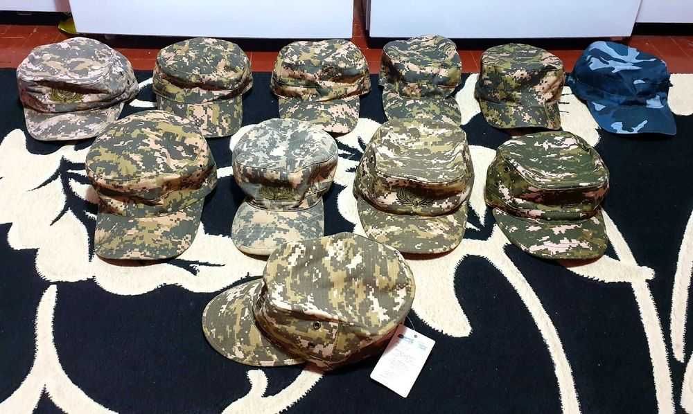 Береты военные ЧЕРНЫЕ и СИНИЕ цвета 15 штук
