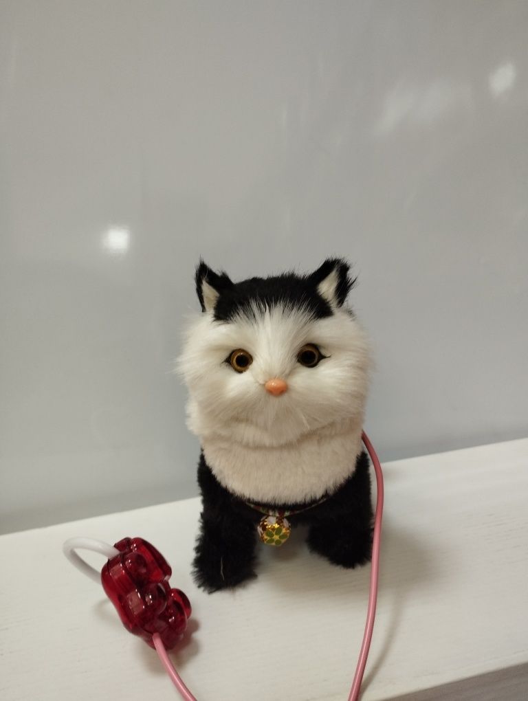 Интерактивная игрушка кошка