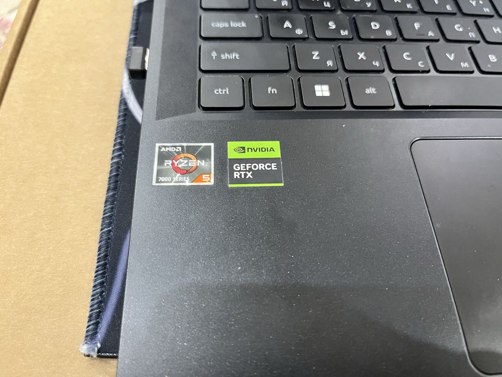 Acer Nitro V15-Ryzen5-7535hs-RTX4050 6gb -32gb ddr5-1tb ssd m2