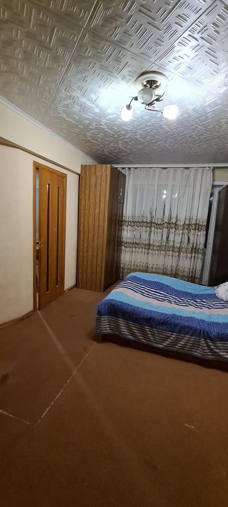 Продам 1,5 на Валентине