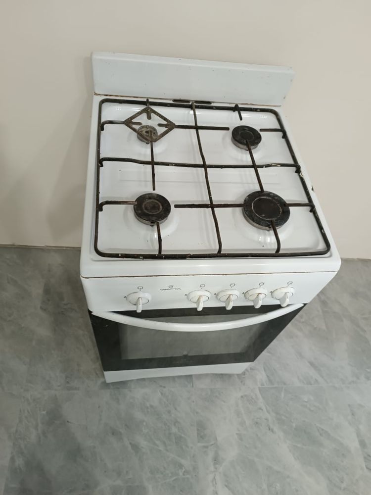Продам газовую плиту
