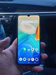 Продам телефон Vivo Y55 память 128гб
