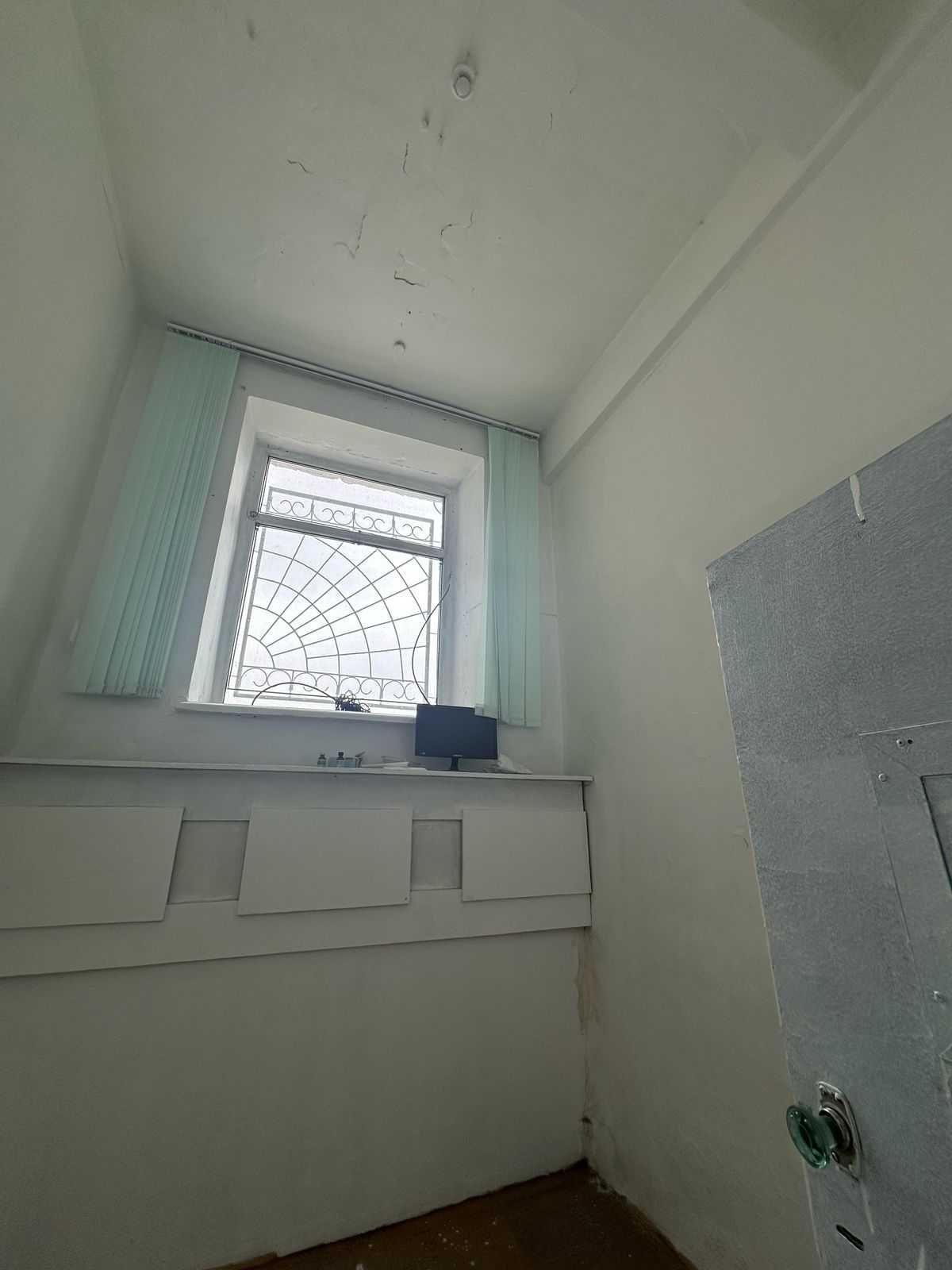 Продам коммерческое помещение по ул Гагарина 4