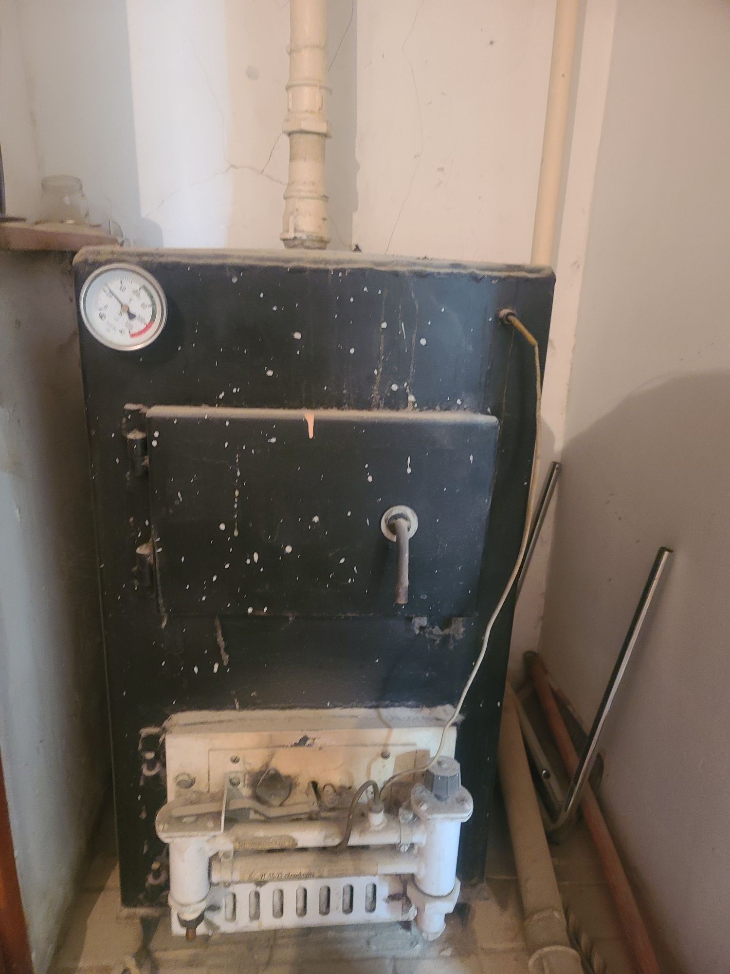 Газовпя печь для отопления