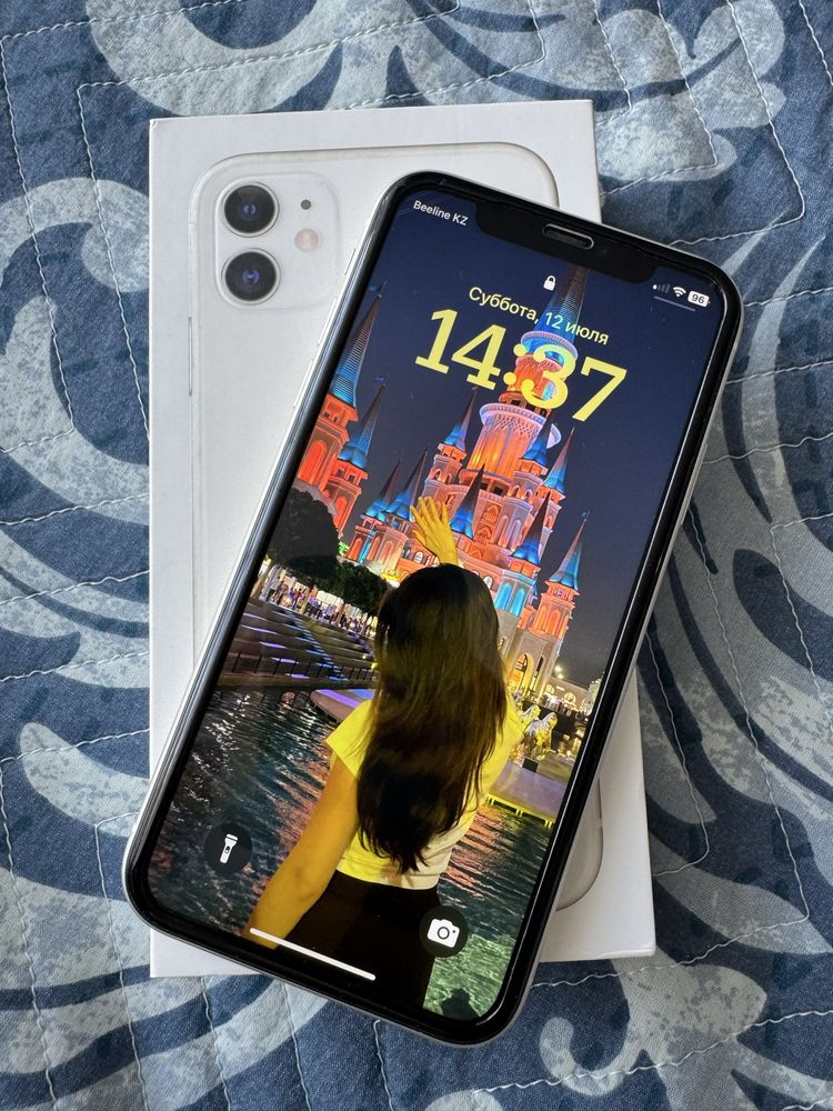 iPhone 11 / 64гб
