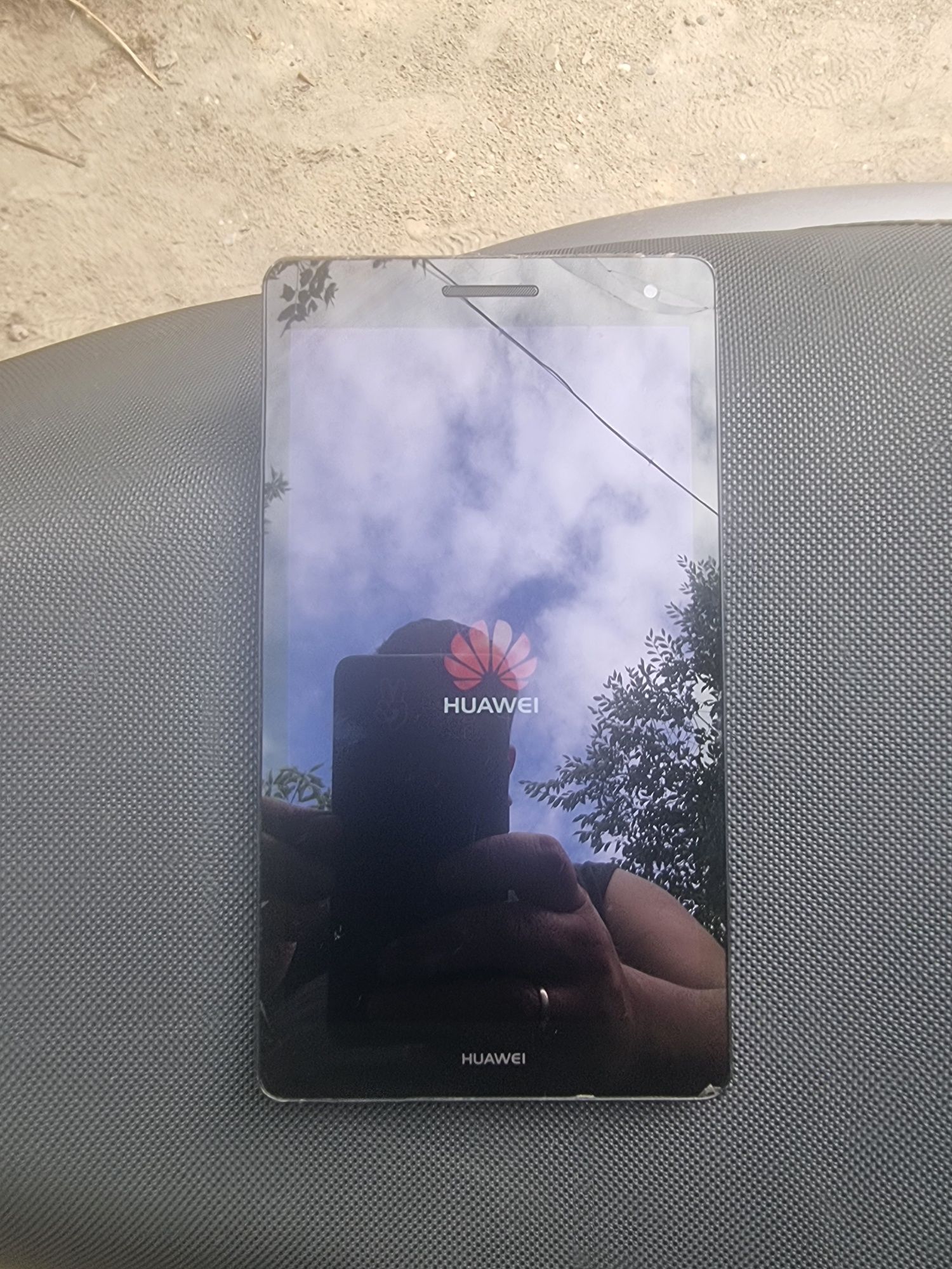 Планшет Huawei  старый