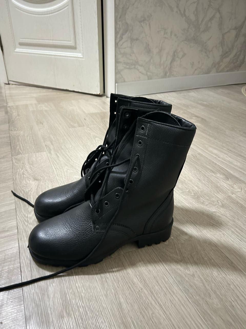 Продам берцы новые зимние