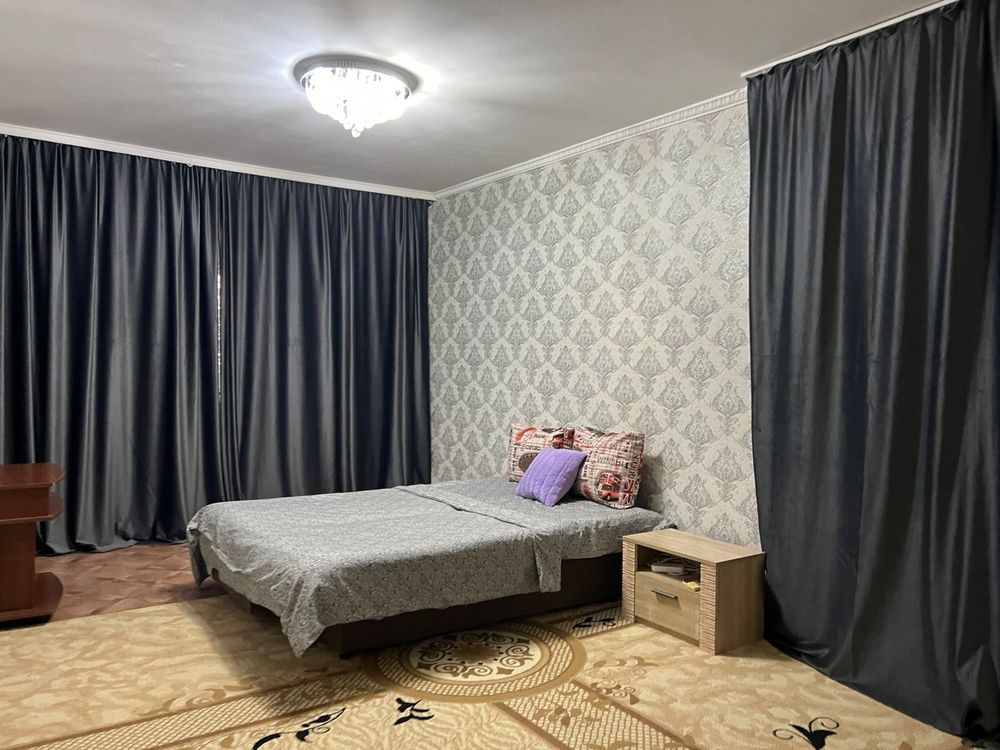 Продам 2 комн кватриру центр срочно