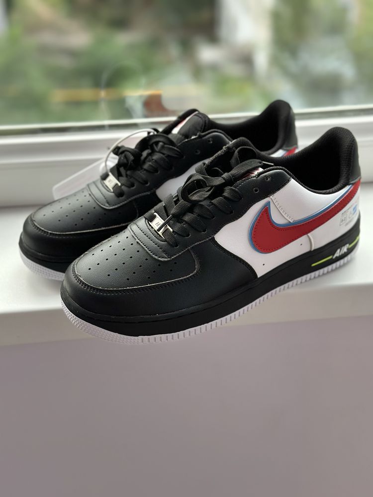 Продам кроссовки Nike Air Force 1