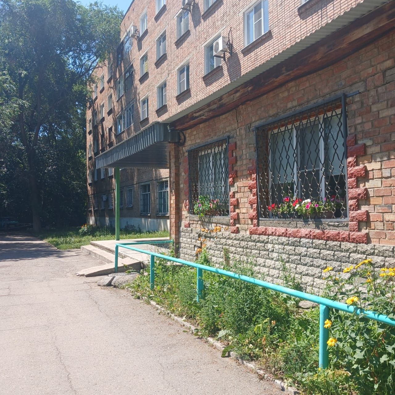 Продается  1 ком кв в Студгородке по ул 30 гвардейской дивизии,35м²