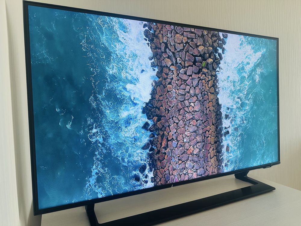 Продам телевизор Samsung 109 см в отличном состоянии