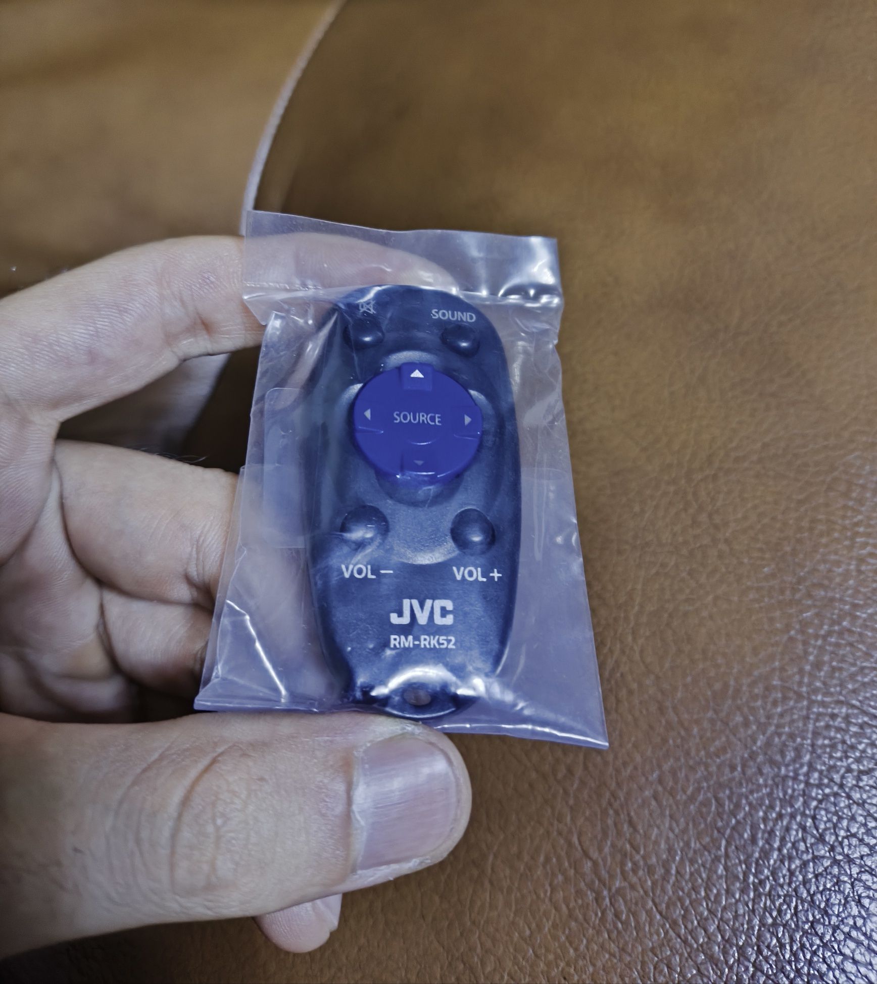 Пульт для магнитолы JVC. Оригинал. Новый.