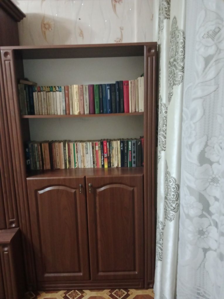 Прихожая. Шкаф. Мебель для дома