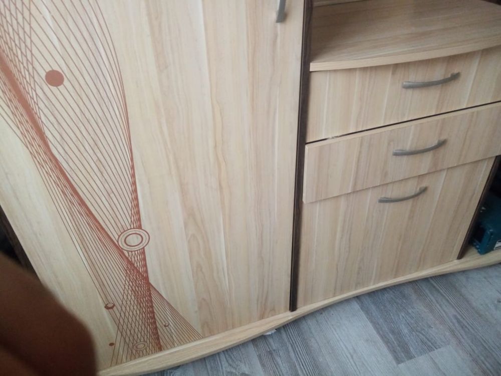 Продам шкаф в хорошем состочнии