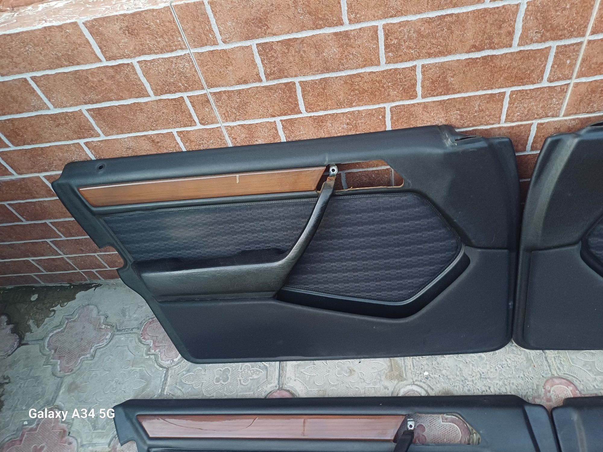 Дверные карты w124