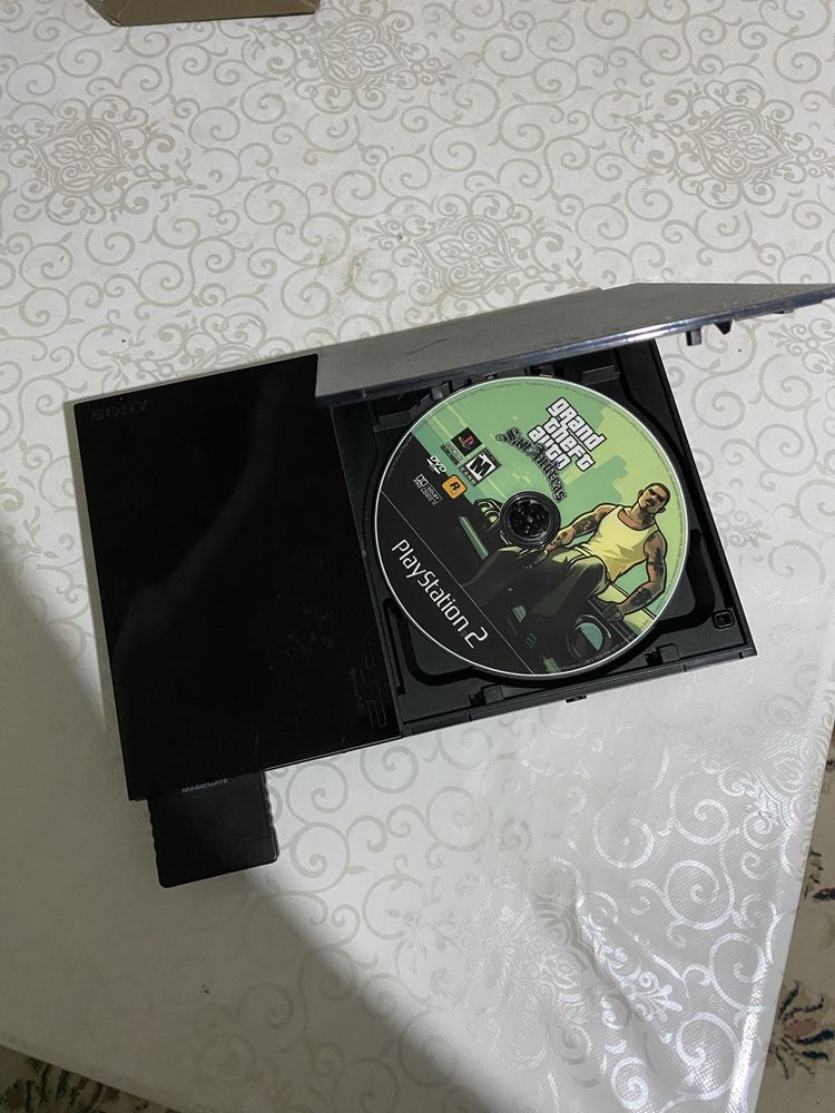 Продам пс2 с играми или же обмен на айфон 7