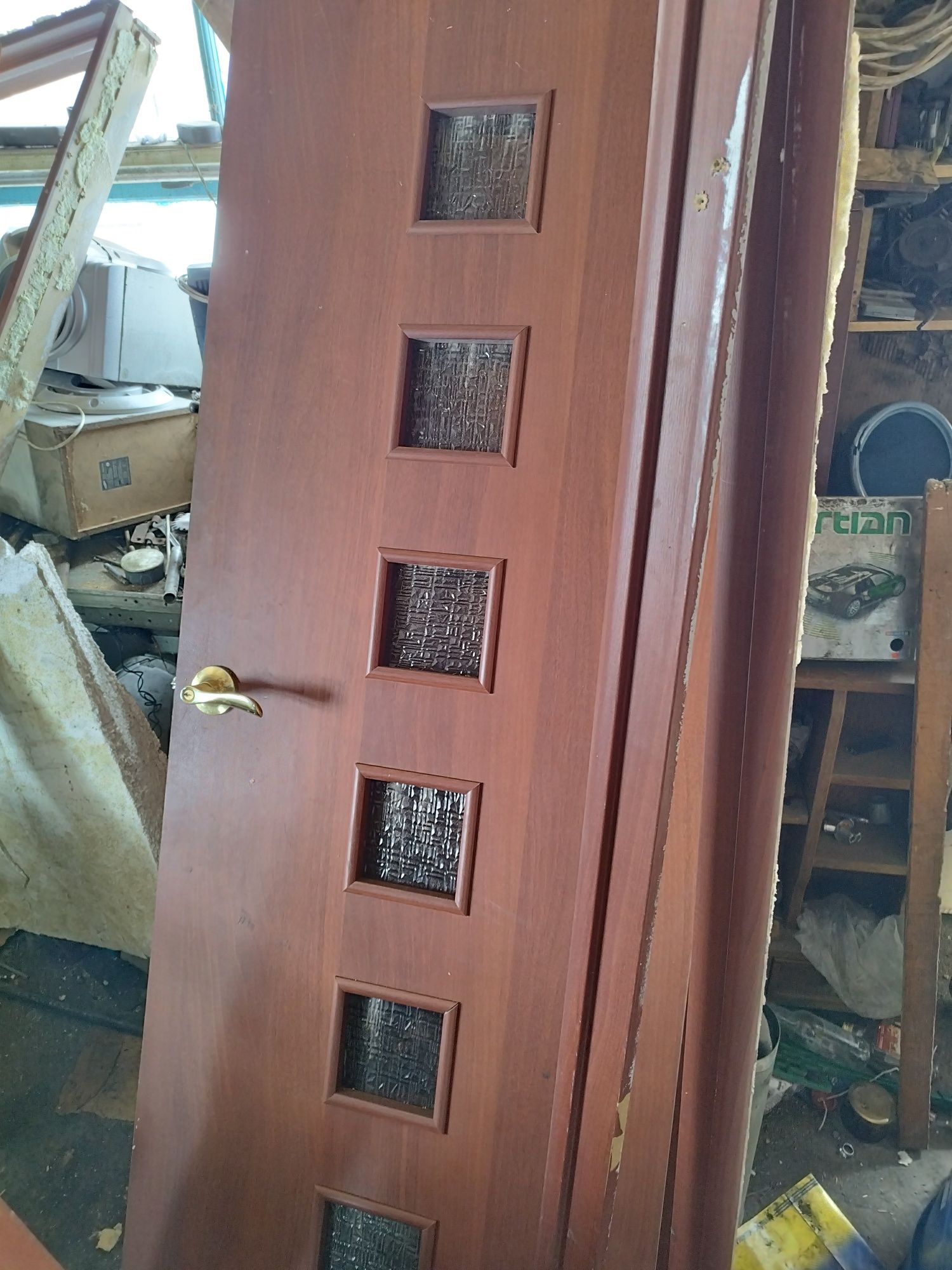 Продам двери разные
