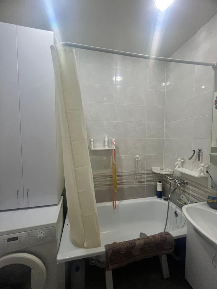 Продам 3-х комнатную квартиру ул. Металлургов 16