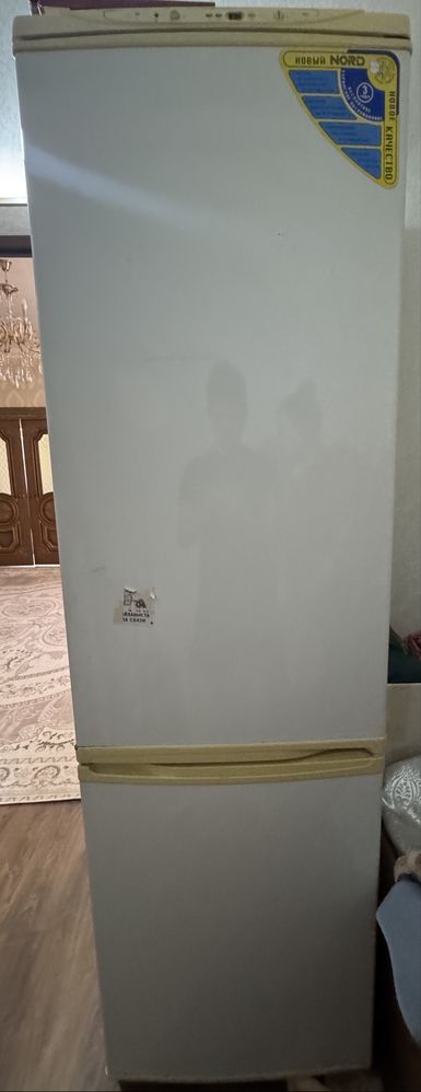 Холодильник сатылады