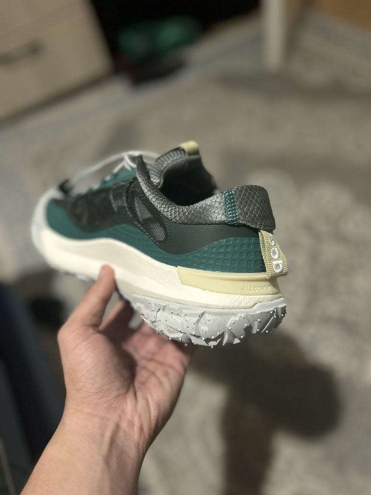 Nike ACG mountain fly 2 low