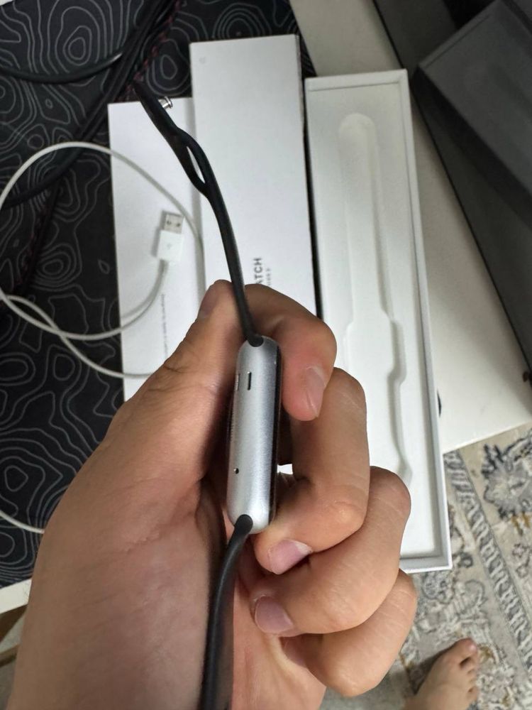 Продам Apple watch 3 42mm